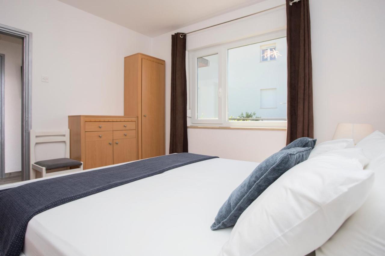 באניולה "Andrija" Apartmen'S מראה חיצוני תמונה