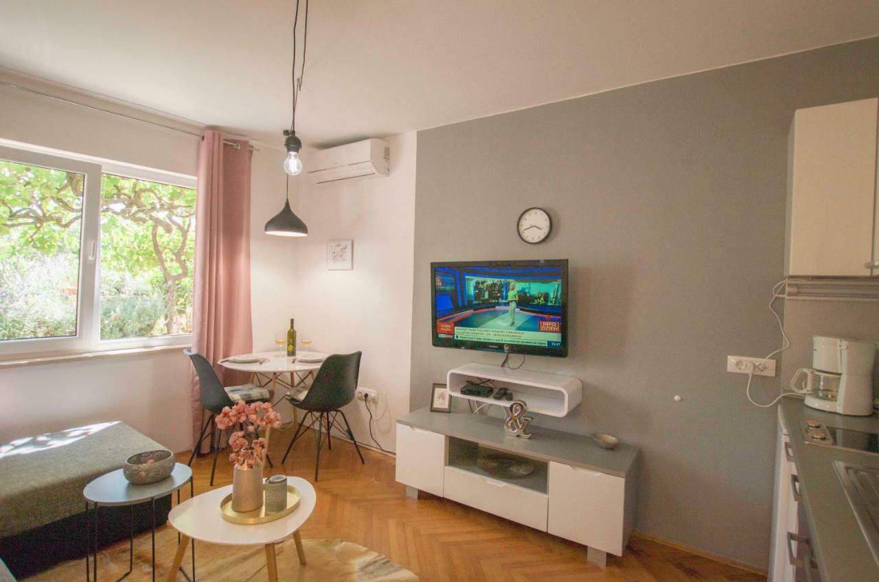 באניולה "Andrija" Apartmen'S מראה חיצוני תמונה